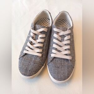 Taos Star Canvas Fashion Sneakers Women's Size 10 Plaid Comfort Insole
